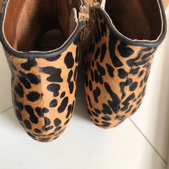 NAUGHTY MONKEY Leopard Wedge shoes - Picture 15 of 16